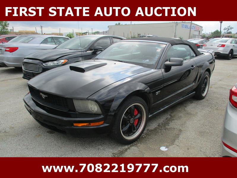 Ford Mustang  2005