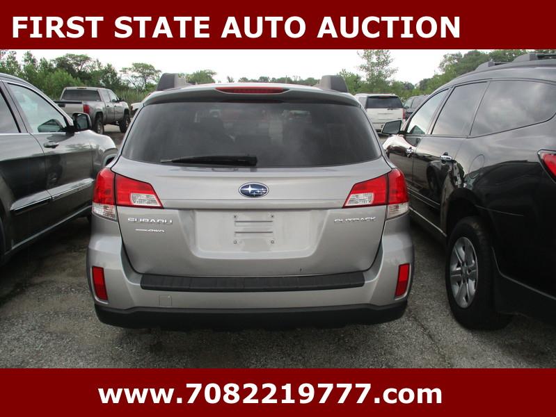 Subaru Outback  2010