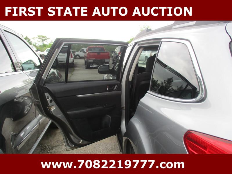 Subaru Outback  2010