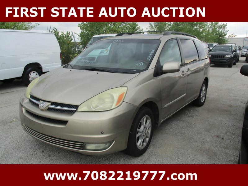 Toyota Sienna  2004