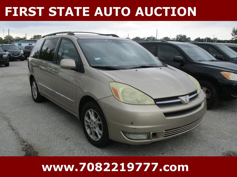 Toyota Sienna  2004