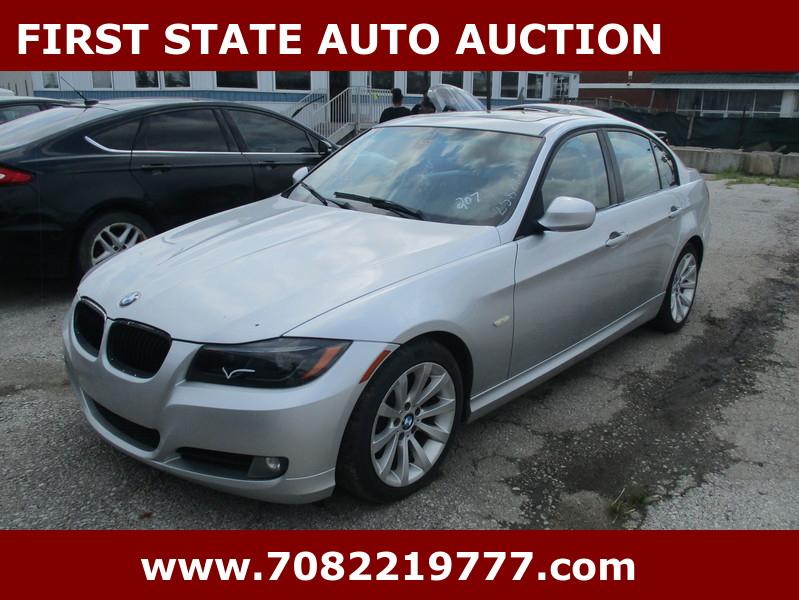 BMW 3 Series  2011