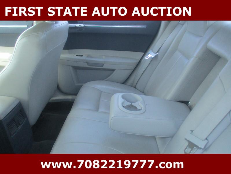 Chrysler 300  2005
