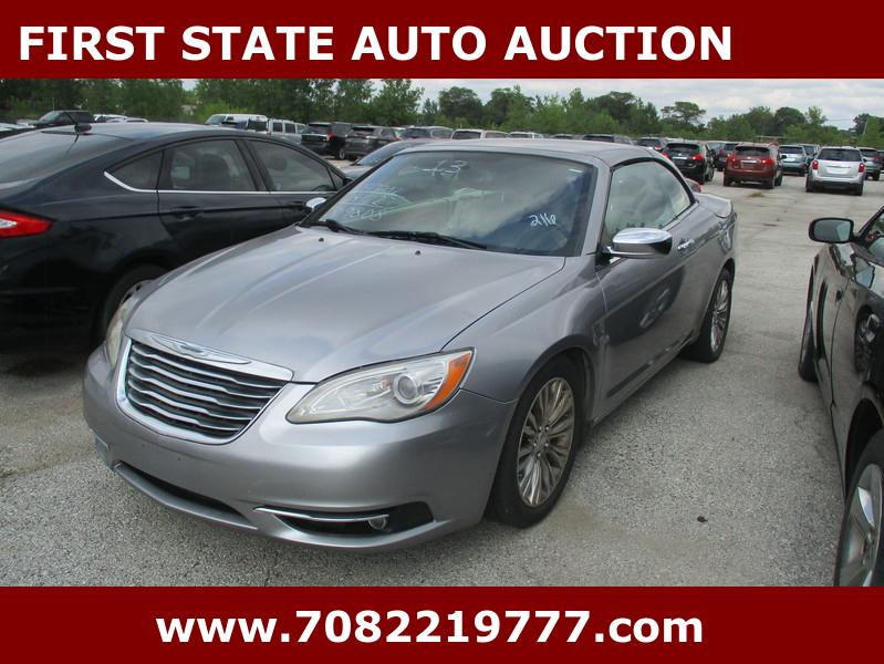 Chrysler 200  2013