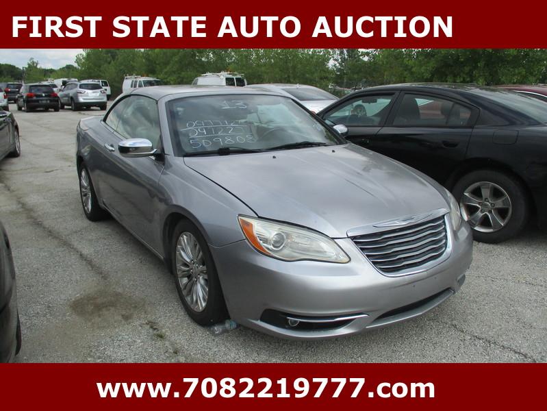 Chrysler 200  2013