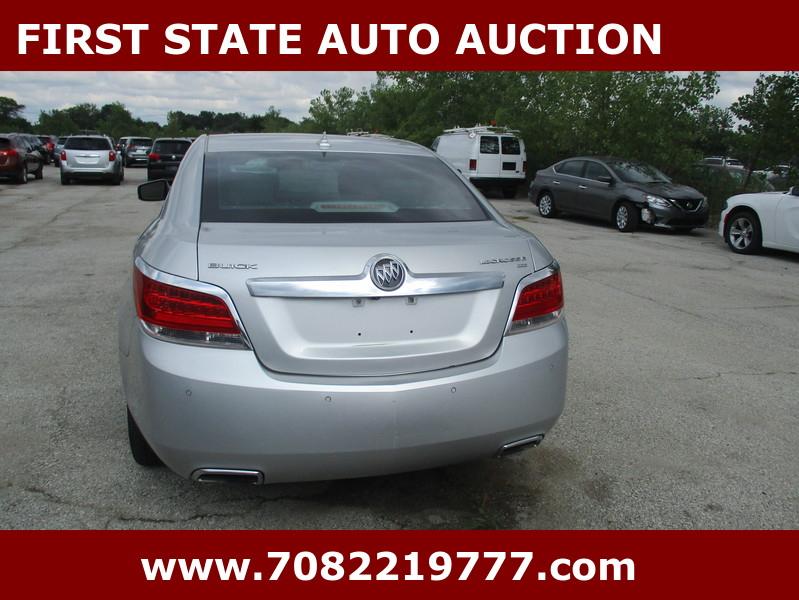 Buick LaCrosse  2011