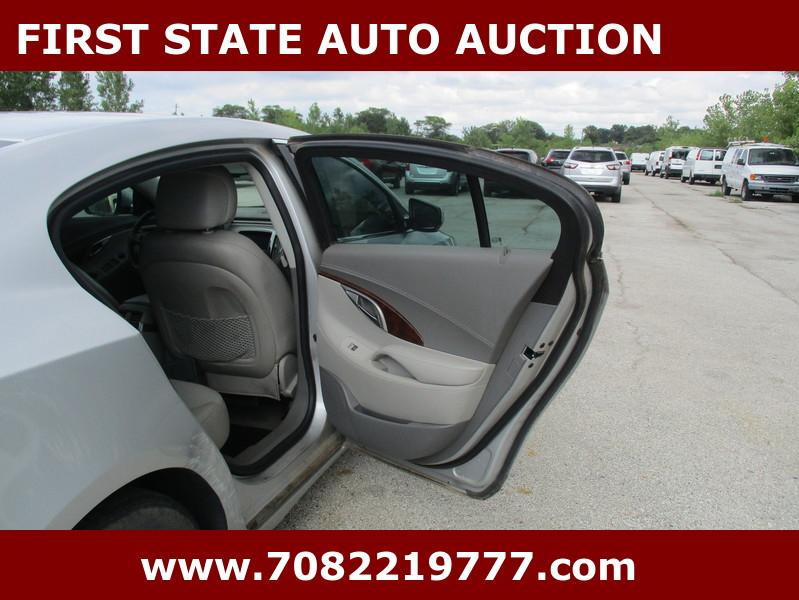 Buick LaCrosse  2011