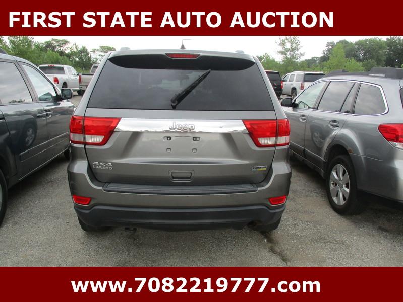 Jeep Grand Cherokee  2011
