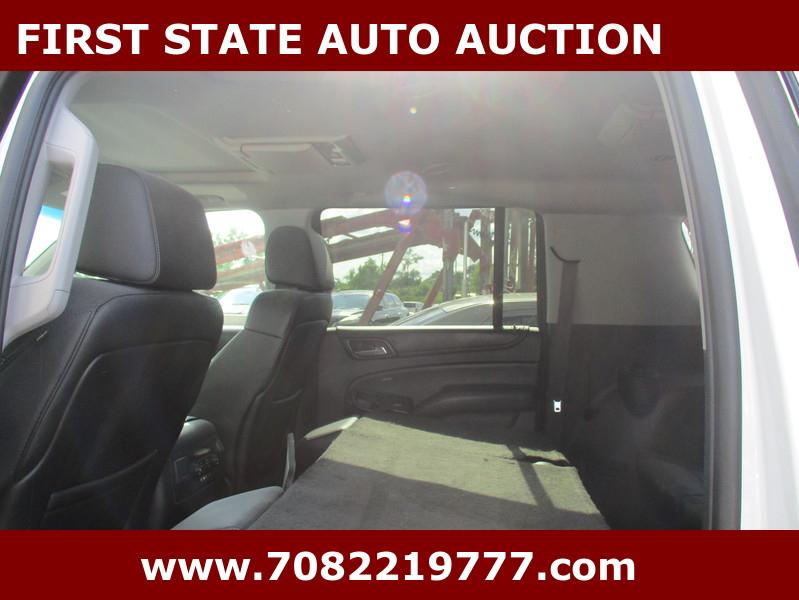 Chevrolet Suburban  2015