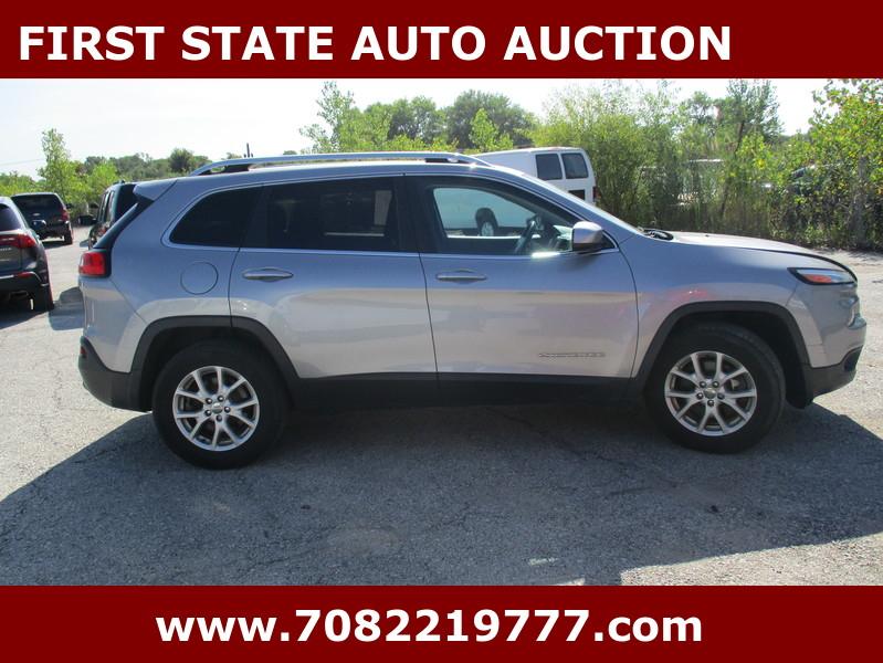 Jeep Grand Cherokee L Laredo 4D SUV 4WD 2016