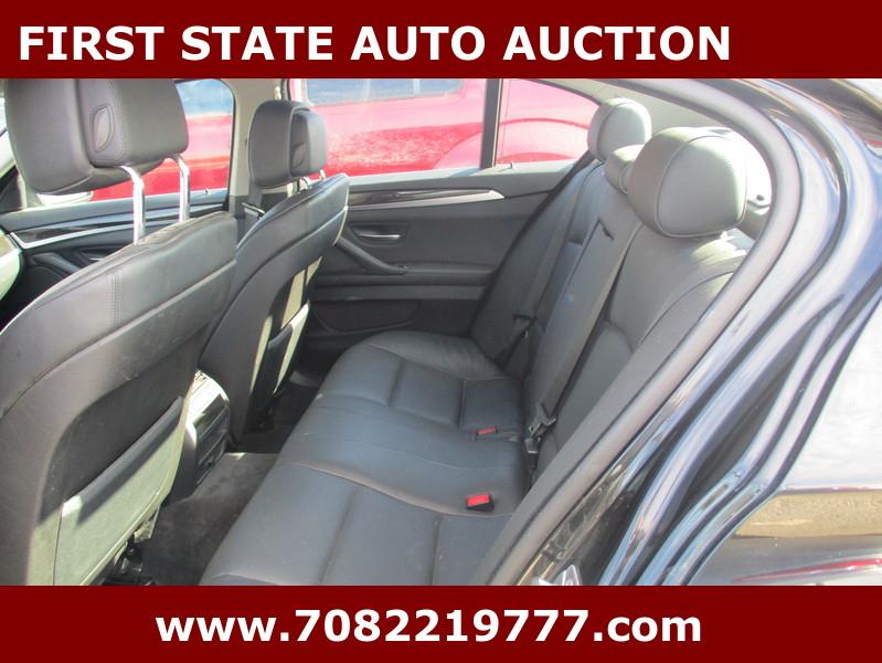 BMW 5-Series 528i xDrive 2012