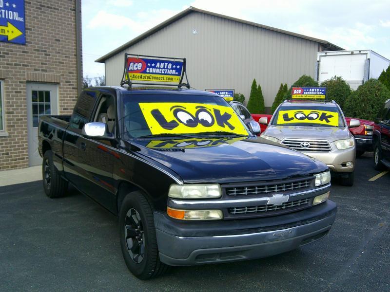Chevrolet Silverado 1500 LS Ext. Cab 3-Door Long Bed 2WD 2000