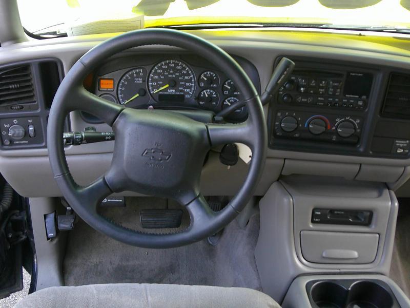 Chevrolet Silverado 1500 LS Ext. Cab 3-Door Long Bed 2WD 2000