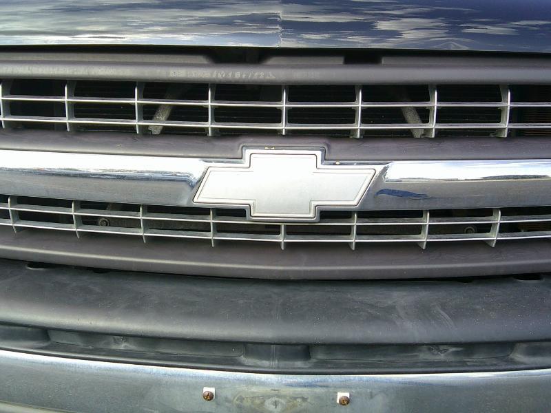 Chevrolet Silverado 1500 LS Ext. Cab 3-Door Long Bed 2WD 2000