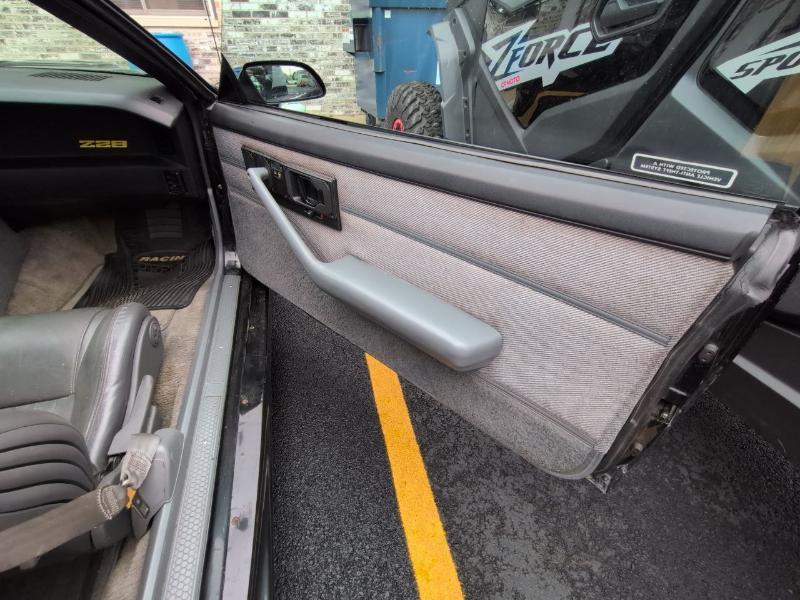 Chevrolet Camaro Z28 2D Convertible 1991
