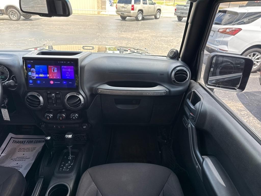 Jeep Wrangler Unlimited Sport 4WD 2014