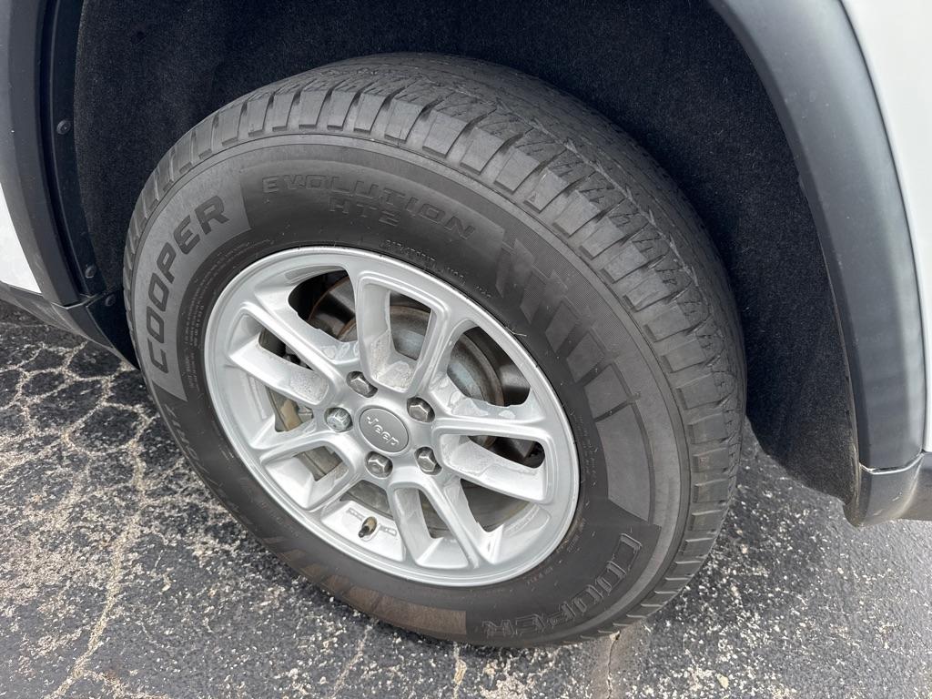 Jeep Grand Cherokee Laredo 2WD 2018