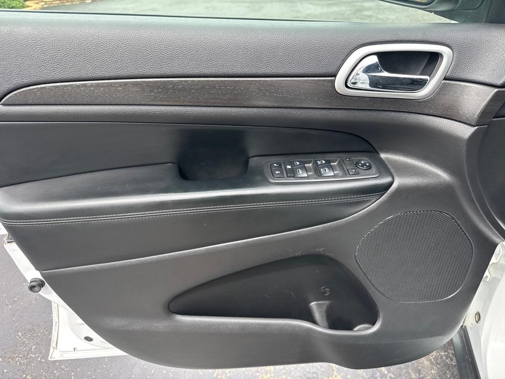 Jeep Grand Cherokee Laredo 2WD 2018