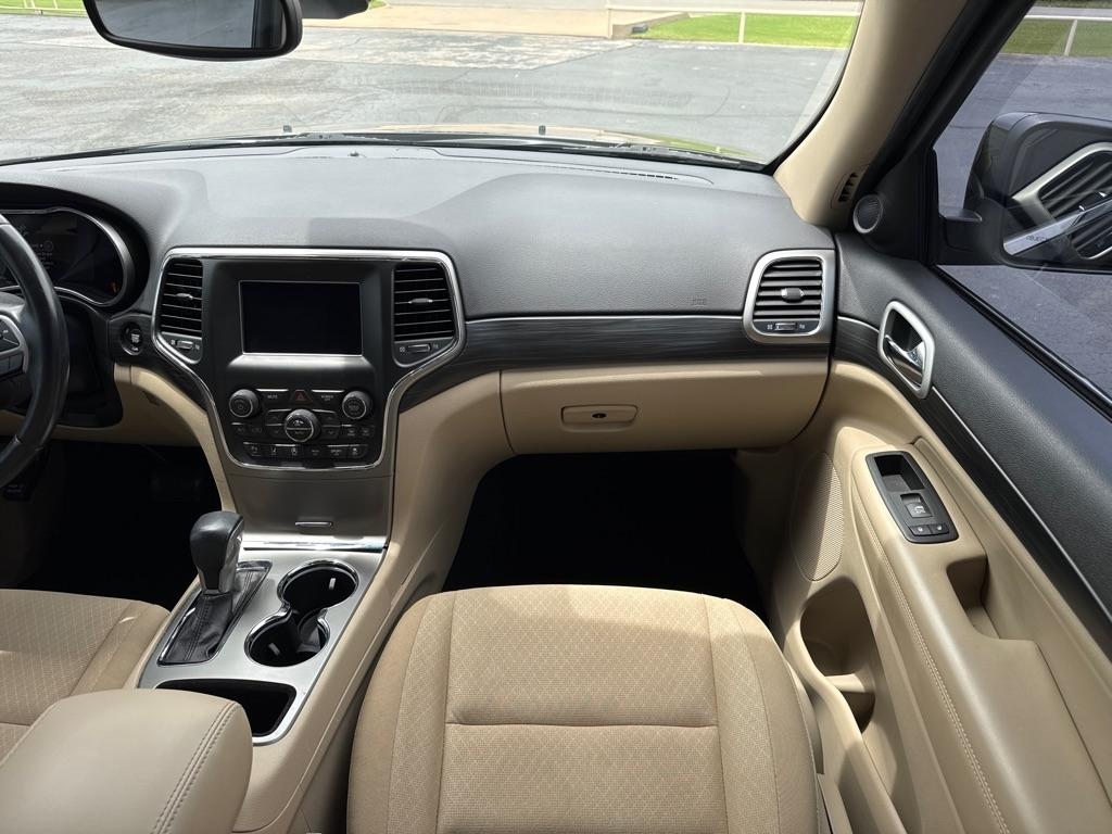 Jeep Grand Cherokee Laredo 4WD 2020