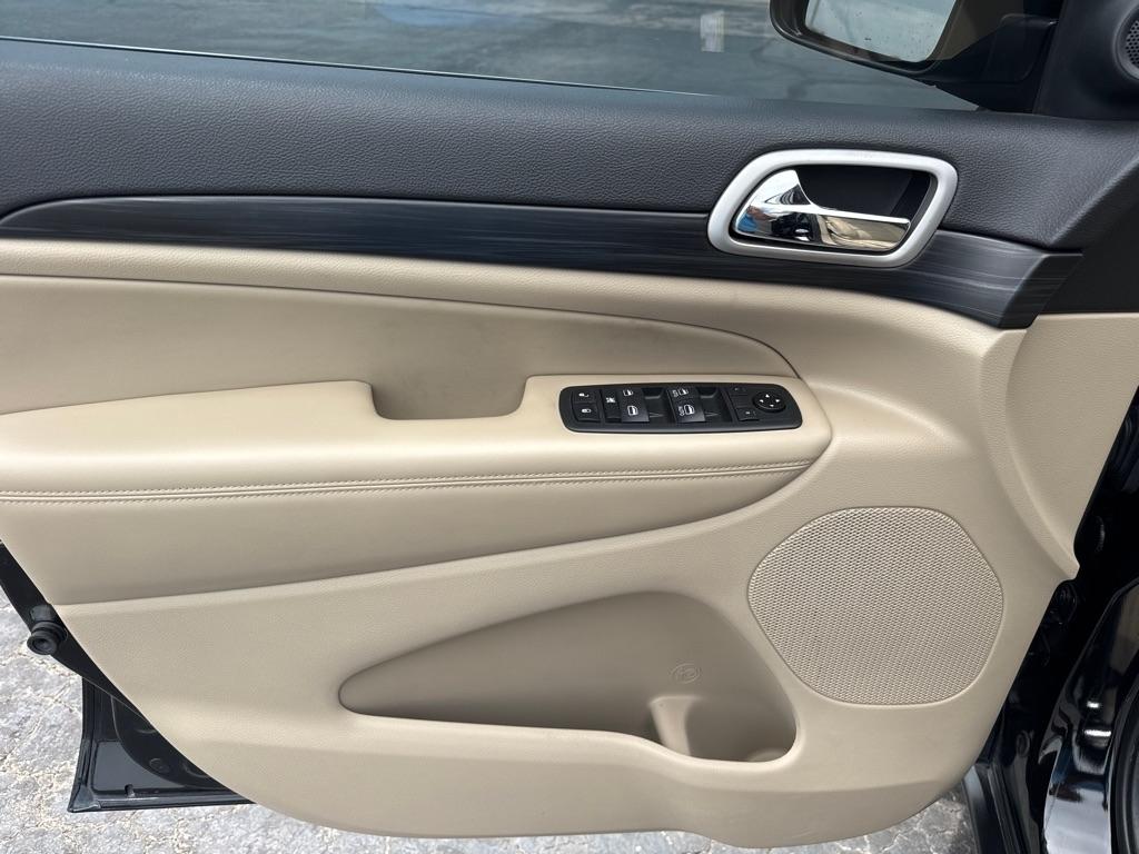 Jeep Grand Cherokee Laredo 4WD 2020