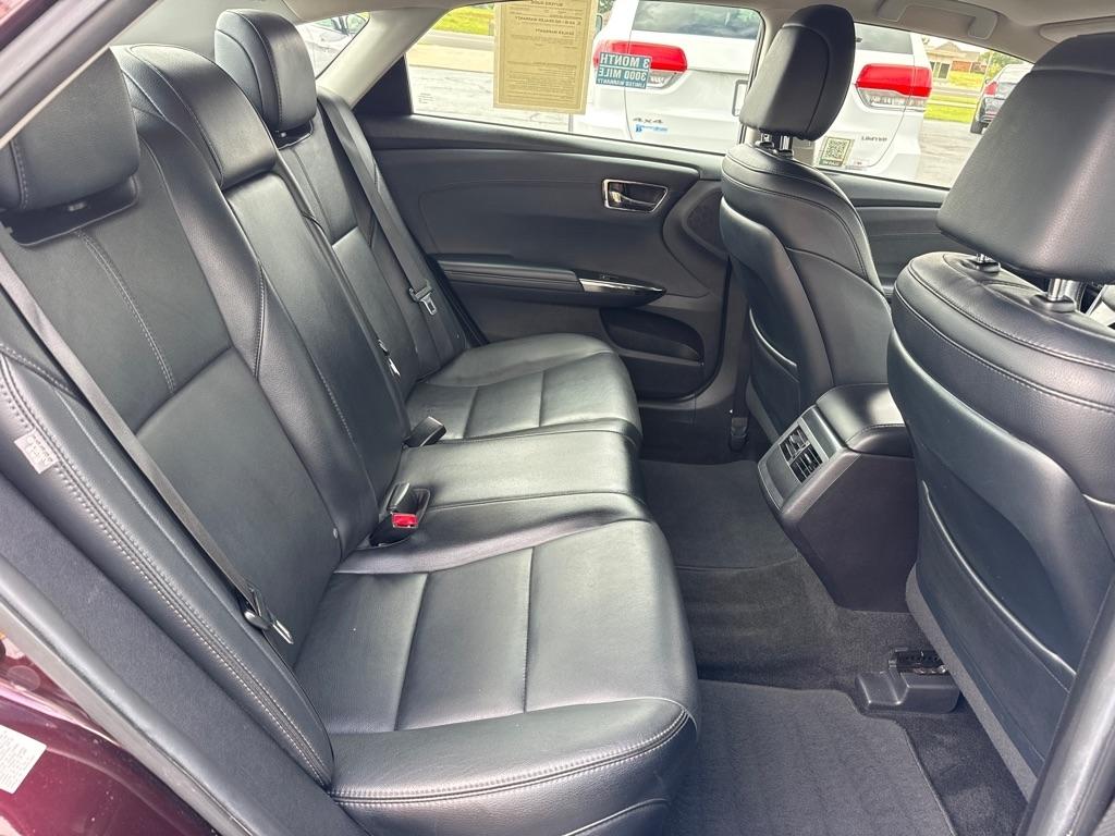 Toyota Avalon XLE 2016
