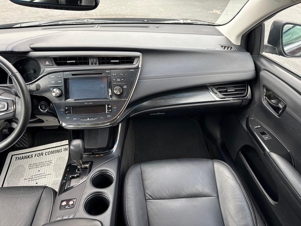 Toyota Avalon XLE 2016