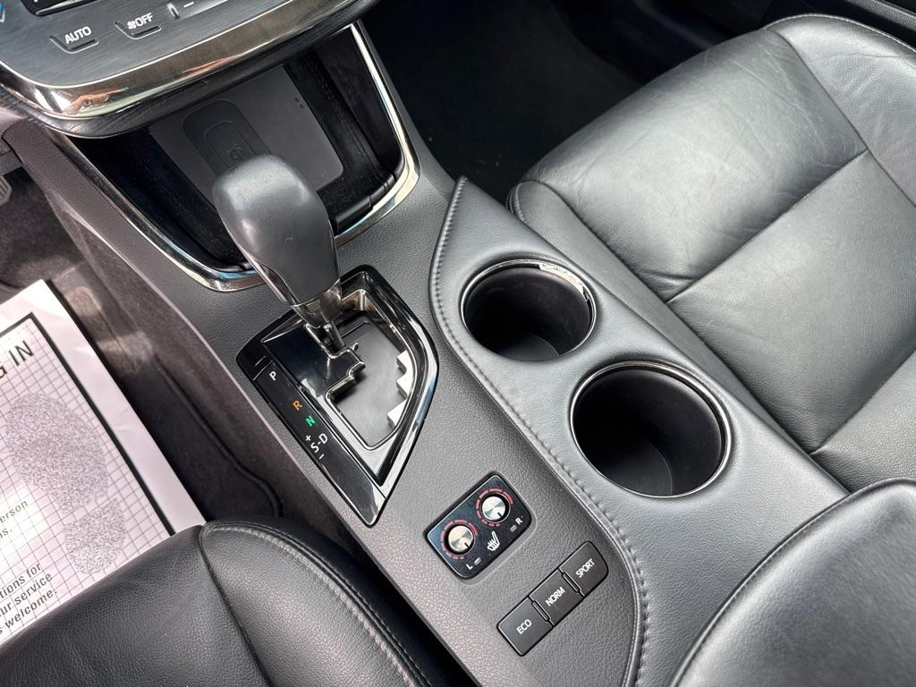 Toyota Avalon XLE 2016