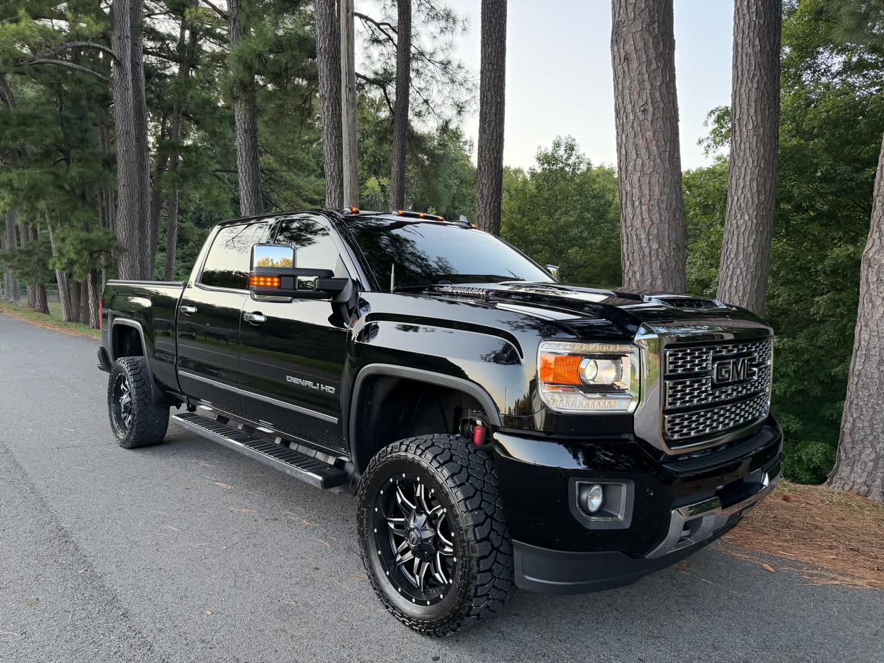 2019 GMC Sierra 2500HD DENALI
