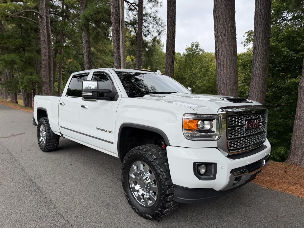 2019 GMC Sierra 2500HD DENALI