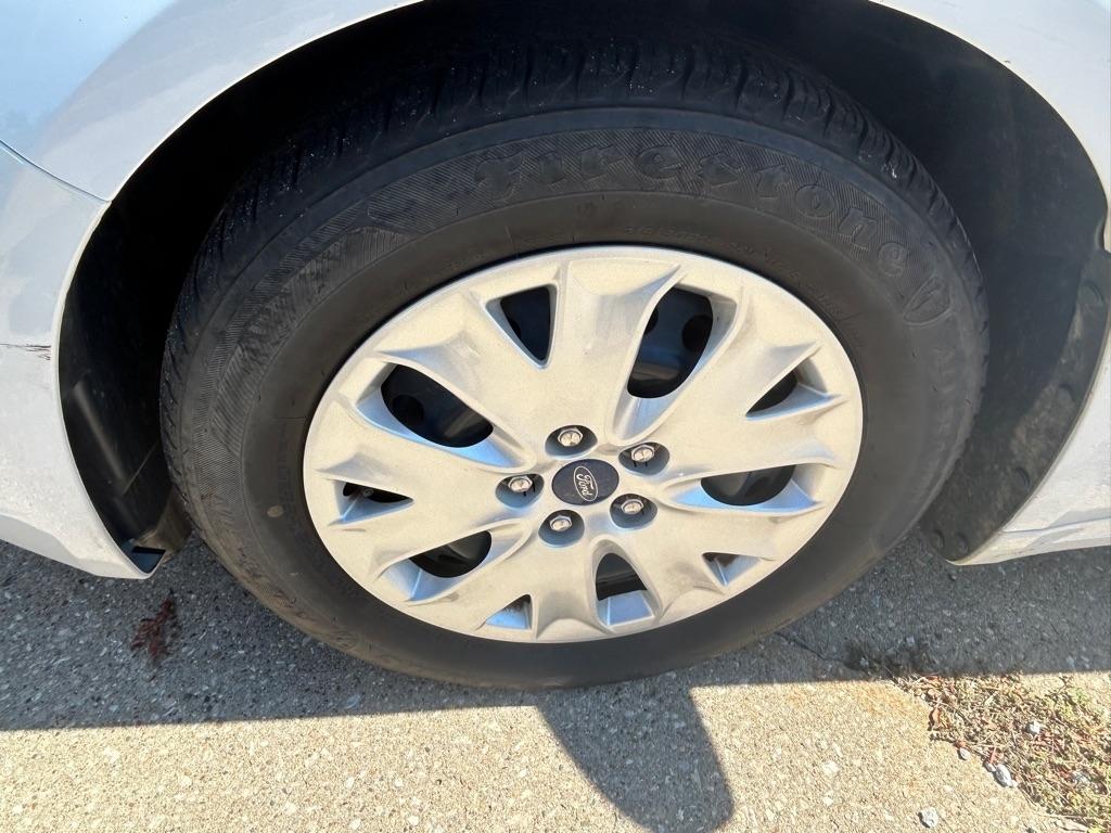 2019 Ford Fusion S - Photo 9