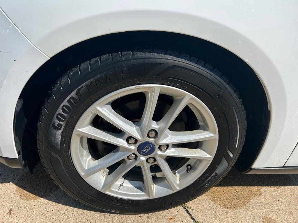 2018 Ford Focus SE - Photo 9