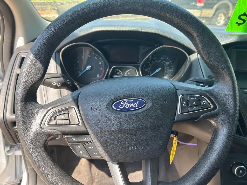 2018 Ford Focus SE - Photo 11