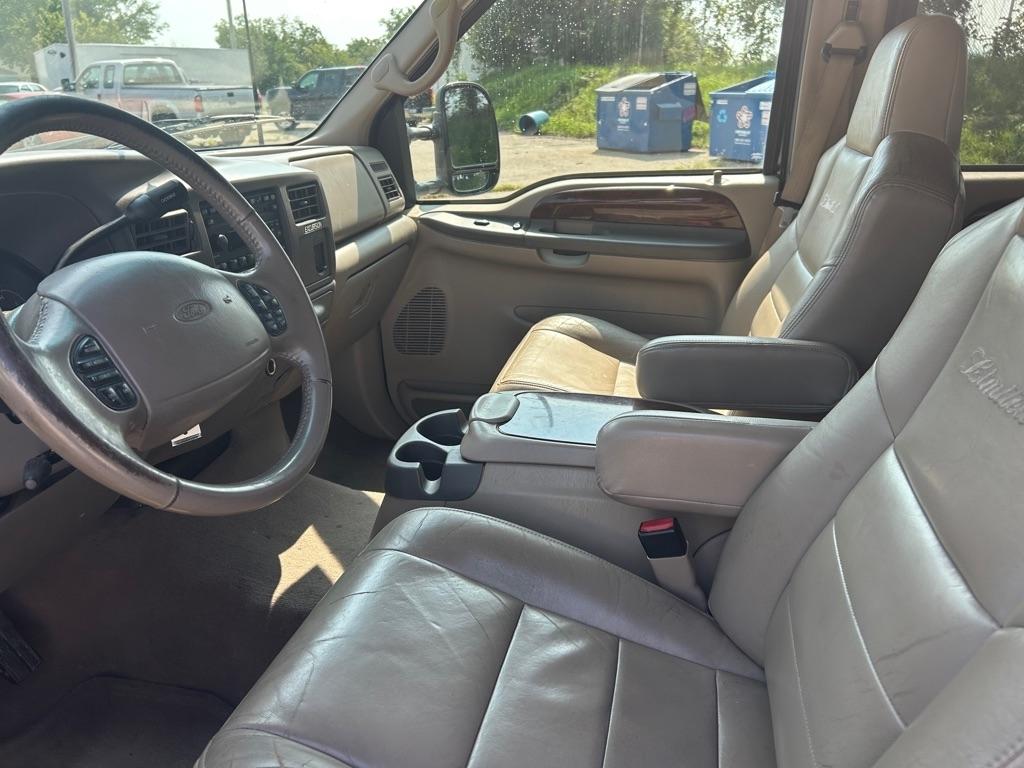 2002 Ford Excursion Limited - Photo 13