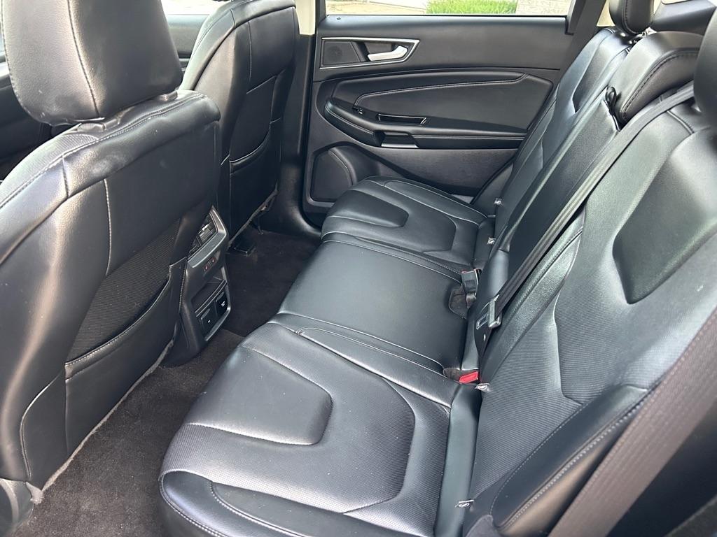 2020 Ford Edge Titanium - Photo 10