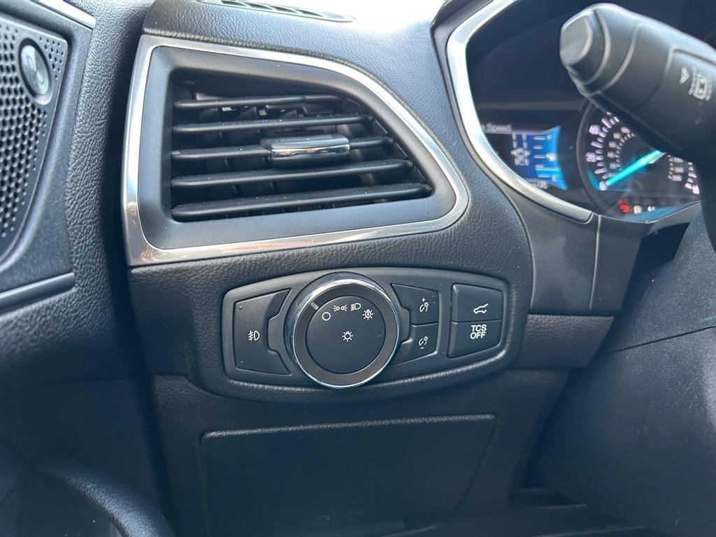 2020 Ford Edge Titanium - Photo 21