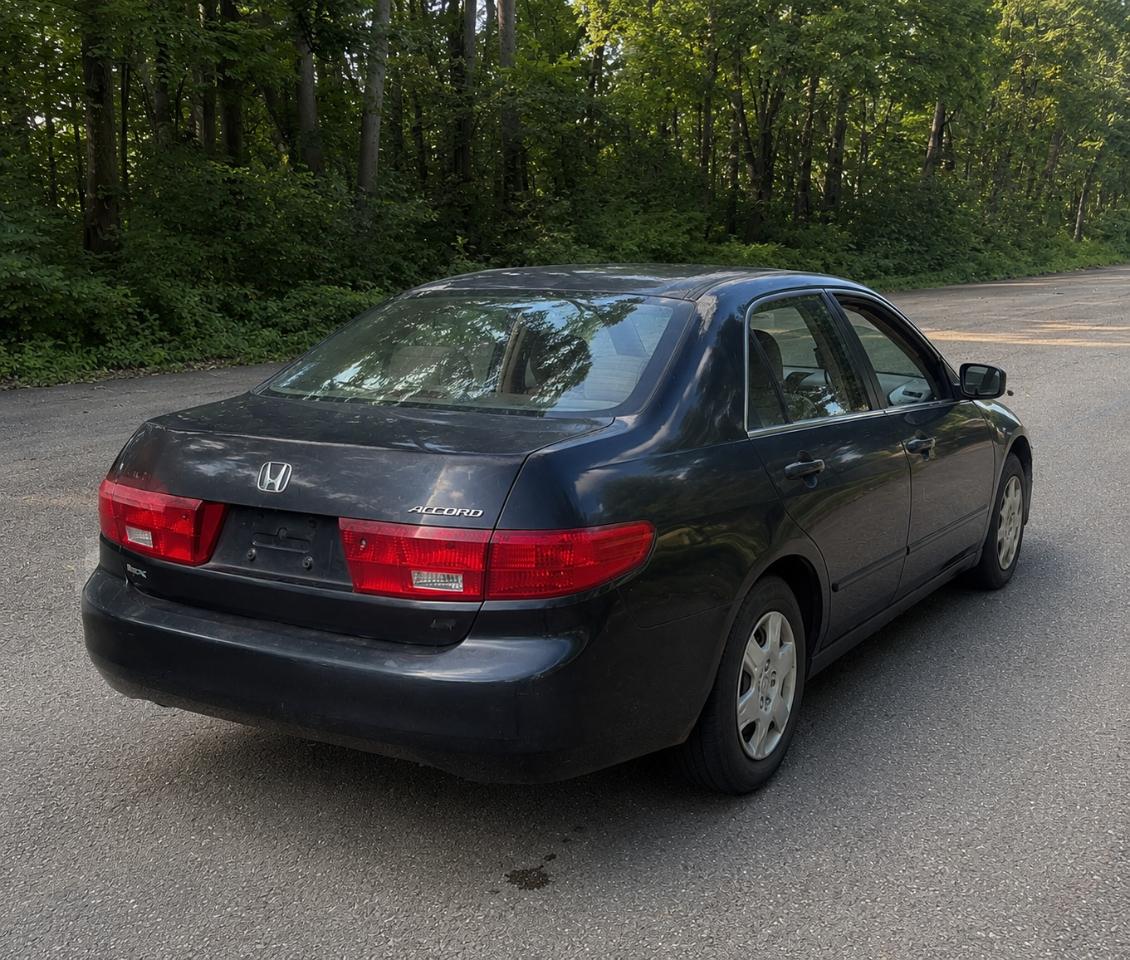 Honda Accord LX sedan AT 2005