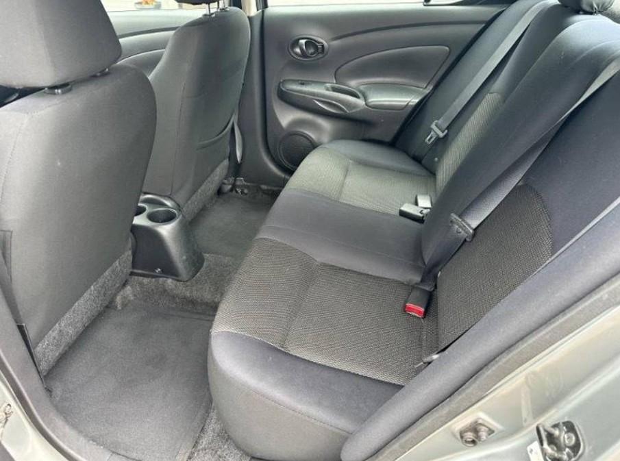 Nissan Versa 1.6 S Sedan 2012