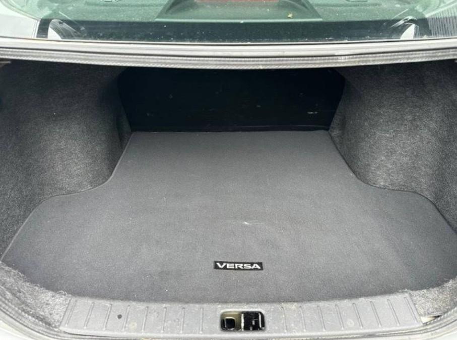 Nissan Versa 1.6 S Sedan 2012