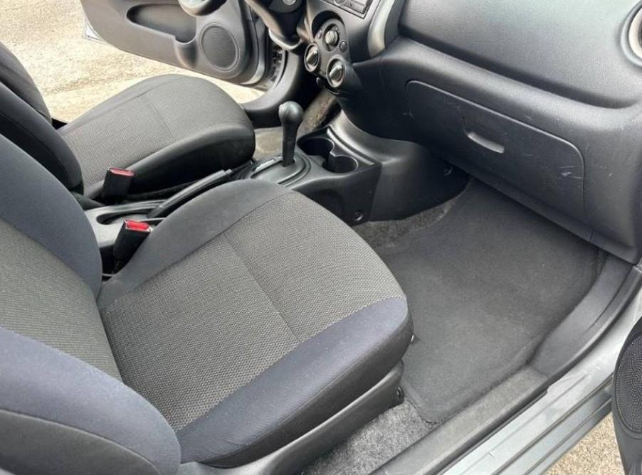 Nissan Versa 1.6 S Sedan 2012