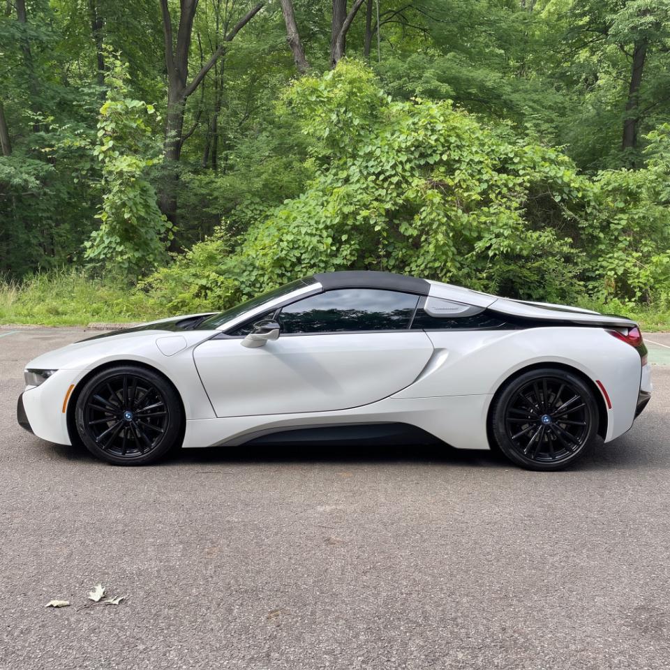 BMW i8 Convertible 2019