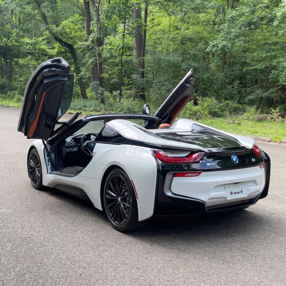 BMW i8 Convertible 2019