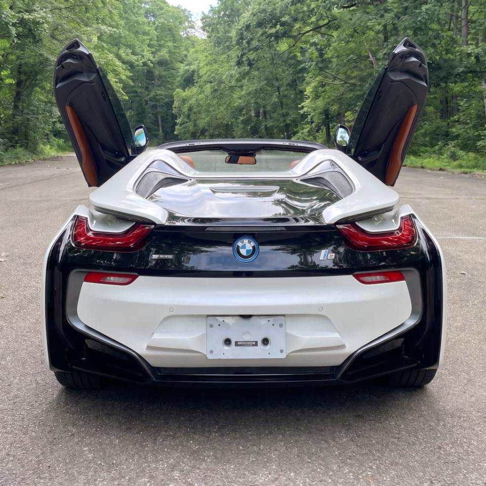 BMW i8 Convertible 2019