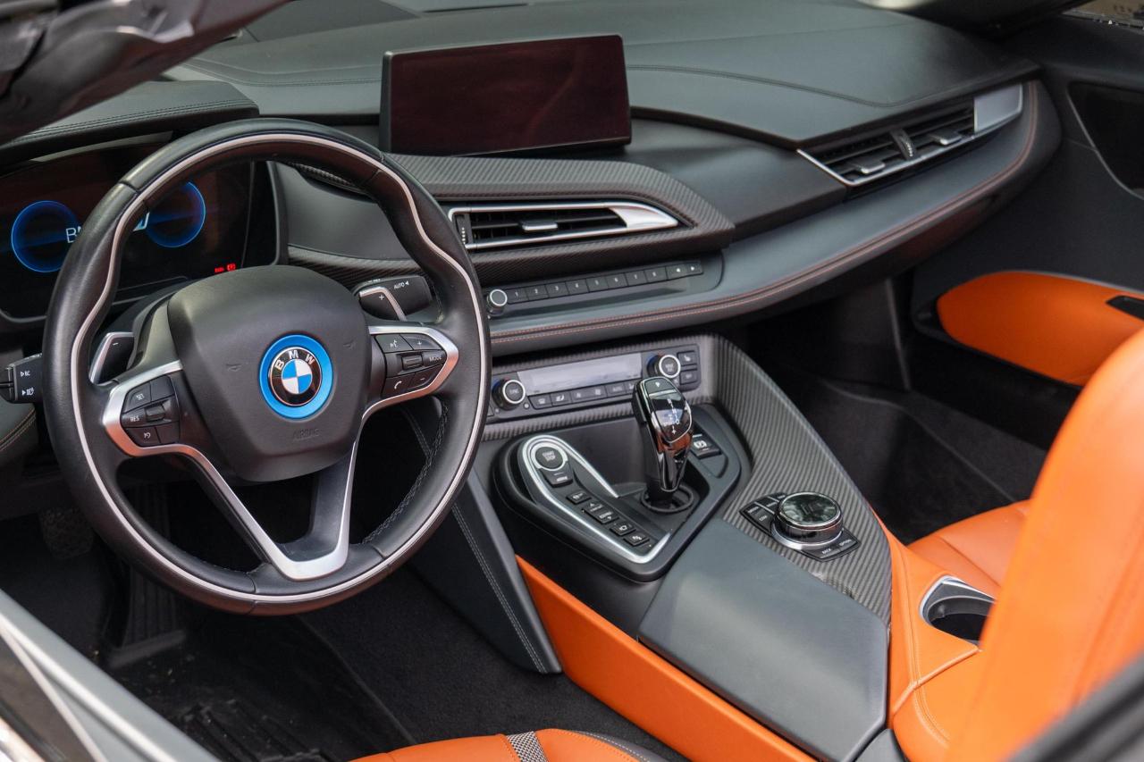 BMW i8 Convertible 2019