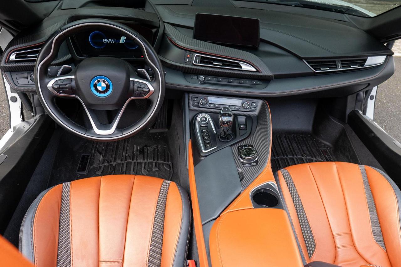 BMW i8 Convertible 2019