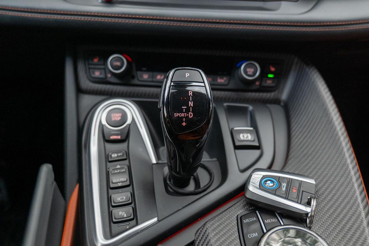 BMW i8 Convertible 2019