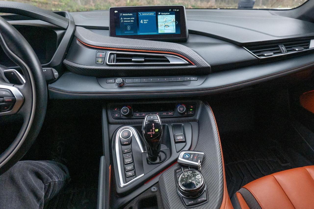 BMW i8 Convertible 2019