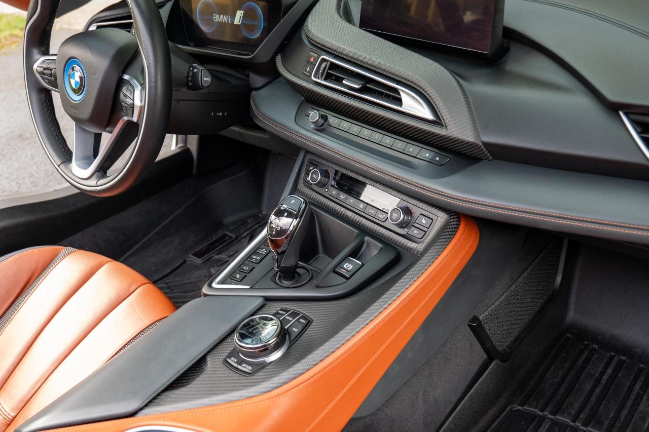 BMW i8 Convertible 2019