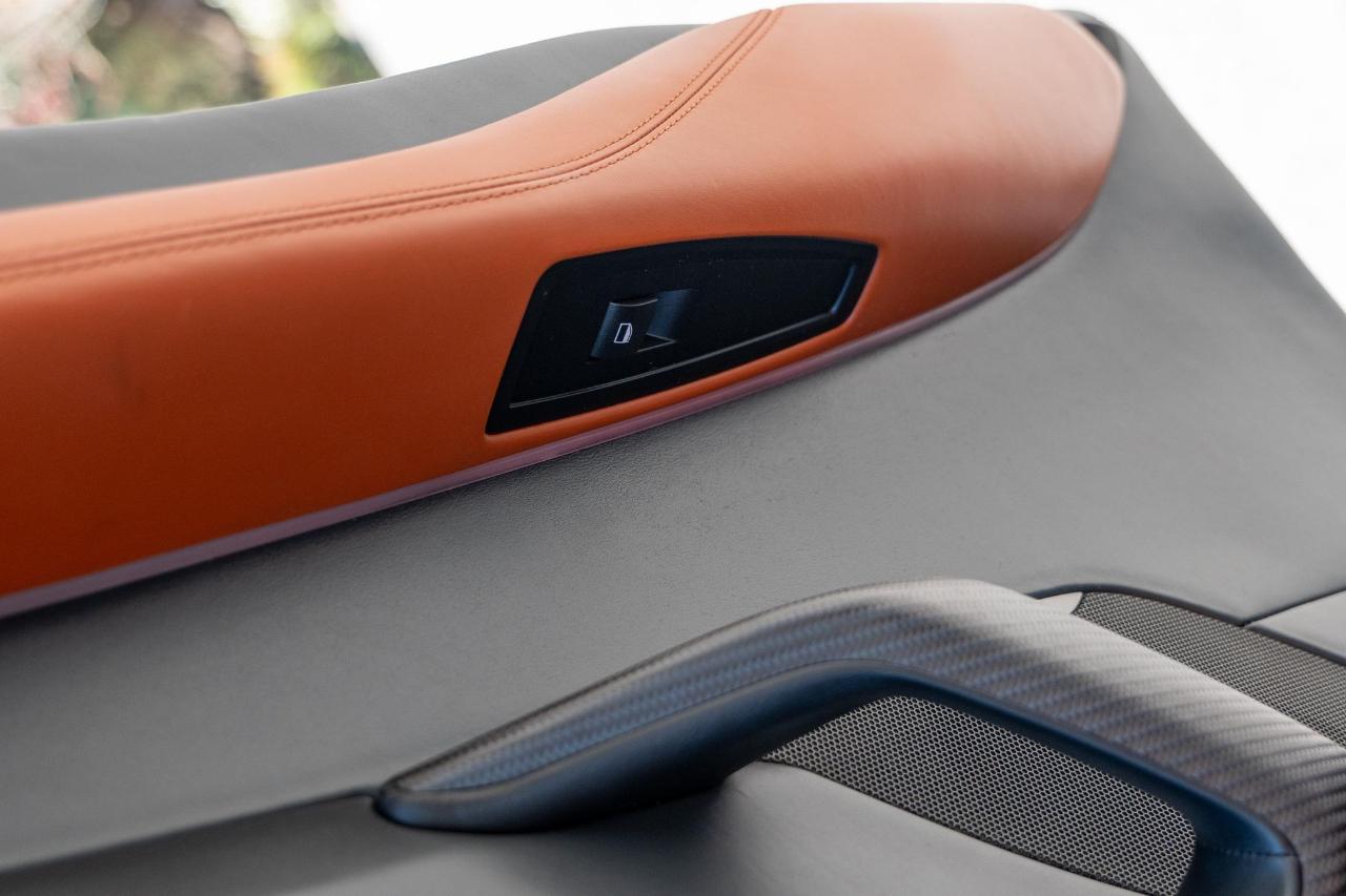 BMW i8 Convertible 2019