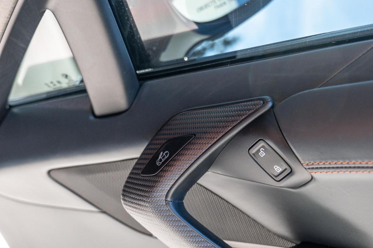 BMW i8 Convertible 2019