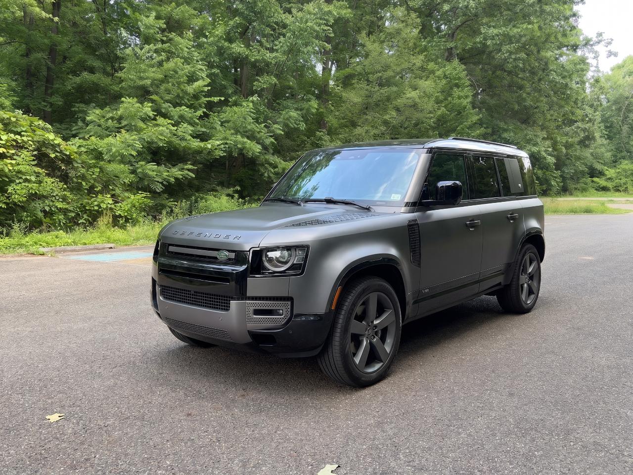 Land Rover Defender  2023